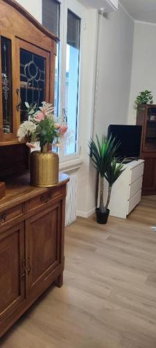 2 Bedroom Gem Near Milano Centrale Fast Wi Fi Kademy House 部屋 写真