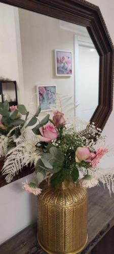 2 Bedroom Gem Near Milano Centrale Fast Wi Fi Kademy House 部屋 写真