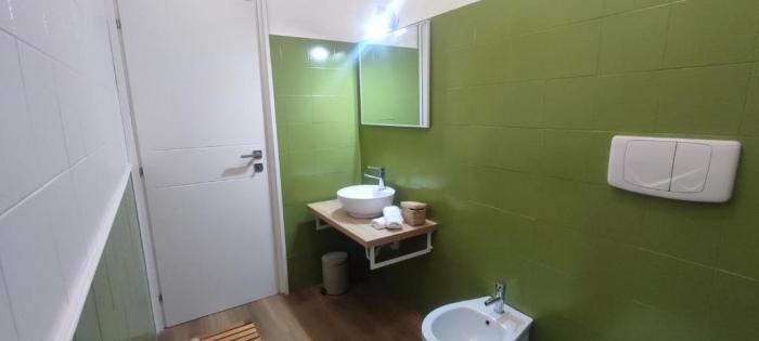 2 Bedroom Gem Near Milano Centrale Fast Wi Fi Kademy House 部屋 写真