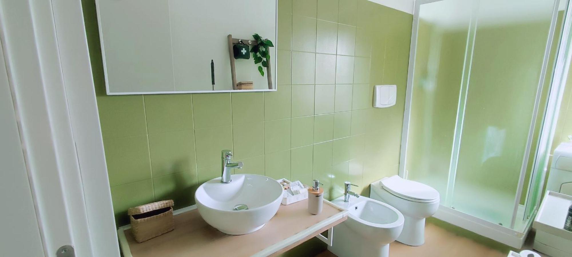 2 Bedroom Gem Near Milano Centrale Fast Wi Fi Kademy House エクステリア 写真